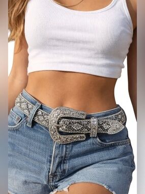 Rhinestone Western Belt Silver Engraved Buckle Crystal Studded Leather size S